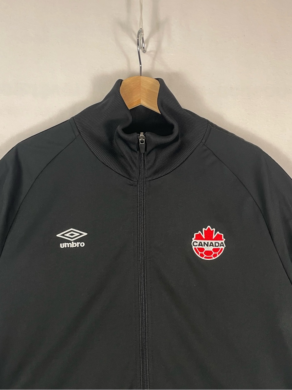 Umbro Canada World Cup Black Soccer Football Track Warm up Jacket Sz XL